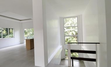 Brand New Multi-level Modern House in Consolacion Cebu