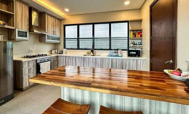 Modern Family Home with Private Pool in Amara Subdivision