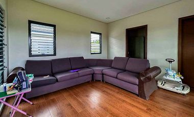 Modern Family Home with Private Pool in Amara Subdivision
