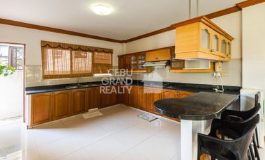 Picturesque Retreat Home with Grand Living Area and Pool in Consolacion