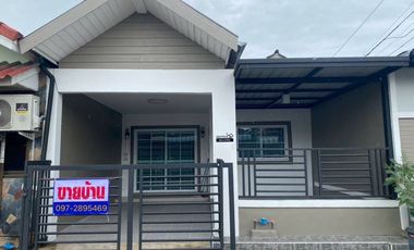 ขายถูกมาก ทาวน์เฮาส์ ม.พฤกษา 3 (ซอยวัดลาดปลาดุก) เนื้อที่ 18 ตร.วา พื้นที่ใช้สอย 90 ตรม. เหมาะแก่การพักอาศัยและปล่อยเช่าทำกำไร