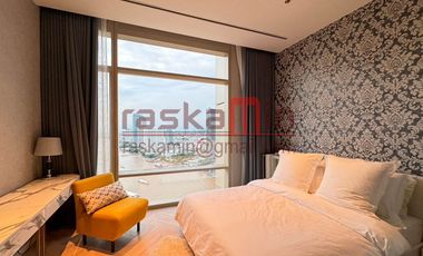 Ultra-Luxurious 4-Bedrooms, 4-Bathrooms Riverfront Residence at Four Seasons Private Residences Bangkok