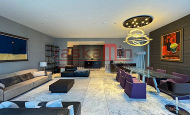 Ultra-Luxurious 4-Bedrooms, 4-Bathrooms Riverfront Residence at Four Seasons Private Residences Bangkok