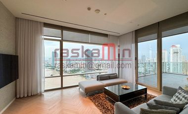 Ultra-Luxurious 4-Bedrooms, 4-Bathrooms Riverfront Residence at Four Seasons Private Residences Bangkok
