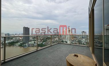Ultra-Luxurious 4-Bedrooms, 4-Bathrooms Riverfront Residence at Four Seasons Private Residences Bangkok