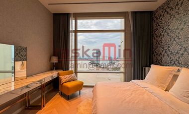 Ultra-Luxurious 4-Bedrooms, 4-Bathrooms Riverfront Residence at Four Seasons Private Residences Bangkok