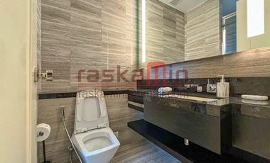 Ultra-Luxurious 4-Bedrooms, 4-Bathrooms Riverfront Residence at Four Seasons Private Residences Bangkok