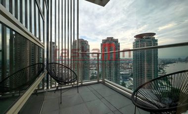 Ultra-Luxurious 4-Bedrooms, 4-Bathrooms Riverfront Residence at Four Seasons Private Residences Bangkok