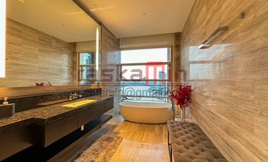 Ultra-Luxurious 4-Bedrooms, 4-Bathrooms Riverfront Residence at Four Seasons Private Residences Bangkok