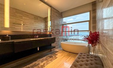 Ultra-Luxurious 4-Bedrooms, 4-Bathrooms Riverfront Residence at Four Seasons Private Residences Bangkok