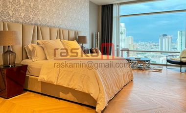 Ultra-Luxurious 4-Bedrooms, 4-Bathrooms Riverfront Residence at Four Seasons Private Residences Bangkok