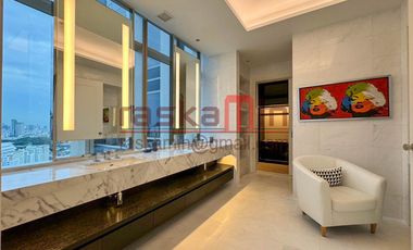 Ultra-Luxurious 4-Bedrooms, 4-Bathrooms Riverfront Residence at Four Seasons Private Residences Bangkok