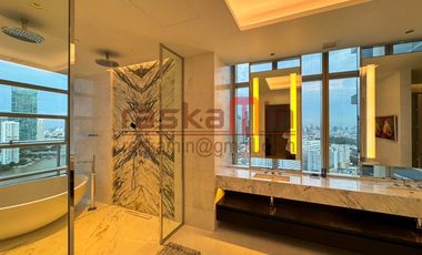 Ultra-Luxurious 4-Bedrooms, 4-Bathrooms Riverfront Residence at Four Seasons Private Residences Bangkok