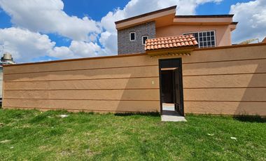 ¡Casa en Venta en Zinacantepec, Estado de México! A solo 5 minutos de Hacienda Barbabosa!