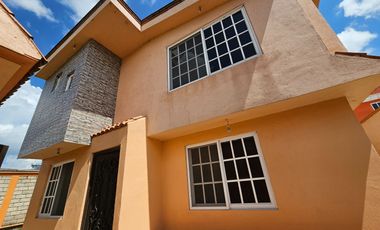 ¡Casa en Venta en Zinacantepec, Estado de México! A solo 5 minutos de Hacienda Barbabosa!