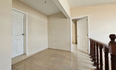 ¡Casa en Venta en Zinacantepec, Estado de México! A solo 5 minutos de Hacienda Barbabosa!