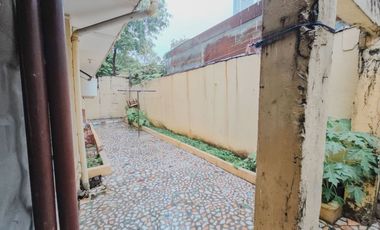 Old House and Lot For Sale at San Miguel Village Makati 315 SQM LA