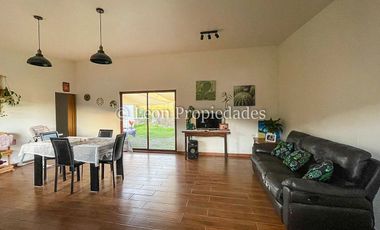 Leon Propiedades vende casa en condominio Los Bosques de Miraflores, Curacaví