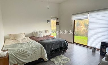 Leon Propiedades vende casa en condominio Los Bosques de Miraflores, Curacaví