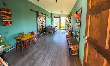 Leon Propiedades vende casa en condominio Los Bosques de Miraflores, Curacaví