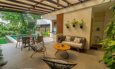 3BR House and Lot For Sale - Merville Park Parañaque