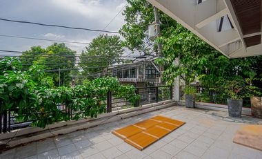 3BR House and Lot For Sale - Merville Park Parañaque