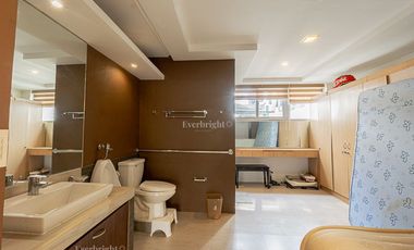3BR House and Lot For Sale - Merville Park Parañaque