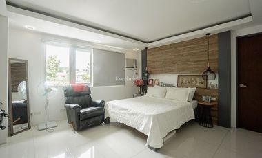 3BR House and Lot For Sale - Merville Park Parañaque
