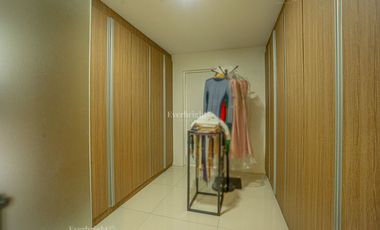 3BR House and Lot For Sale - Merville Park Parañaque