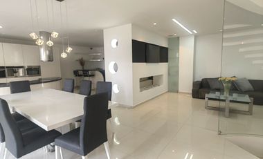 SE RENTA AMPLIA Y MODERNA CASA EN LA JULITA PEREIRA