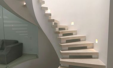 SE RENTA AMPLIA Y MODERNA CASA EN LA JULITA PEREIRA