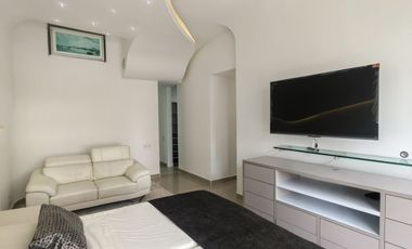 SE RENTA AMPLIA Y MODERNA CASA EN LA JULITA PEREIRA