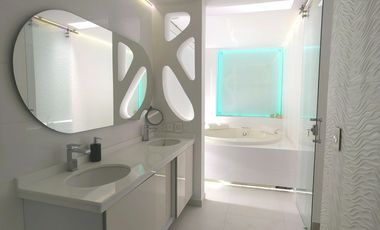 SE RENTA AMPLIA Y MODERNA CASA EN LA JULITA PEREIRA