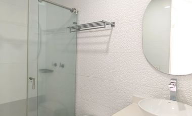 SE RENTA AMPLIA Y MODERNA CASA EN LA JULITA PEREIRA
