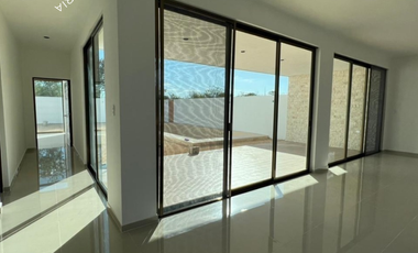 Casa en venta de una o dos plantas lista con alberca lista entrega inmediata al Norte de Mérida