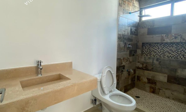 Casa en venta de una o dos plantas lista con alberca lista entrega inmediata al Norte de Mérida