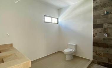 Casa en venta de una o dos plantas lista con alberca lista entrega inmediata al Norte de Mérida