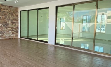 Casa en venta de una o dos plantas lista con alberca lista entrega inmediata al Norte de Mérida