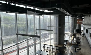 Venta de Oficinas en Torre VINTA, Zona Santa María