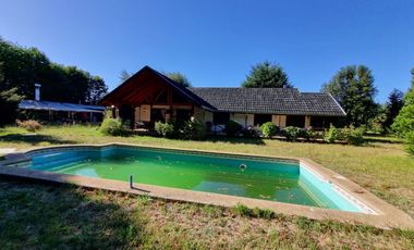 Casa con Acceso al Río Angachilla Sector Las Gaviotas