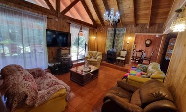 Casa con Acceso al Río Angachilla Sector Las Gaviotas