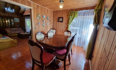 Casa con Acceso al Río Angachilla Sector Las Gaviotas