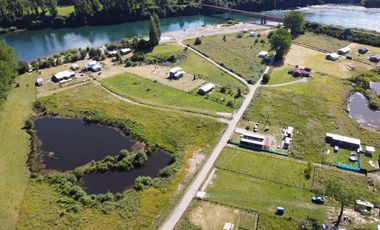 Parcela con laguna y acceso al Río Calle Calle