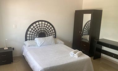 SE ALQUILAN HABITACIONES POR NOCHE DE ACOMODACION DE PAREJA Y MULTIPLE, EXCELNTE UBICACION