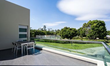 Excelente Casa en Olivos Residencial