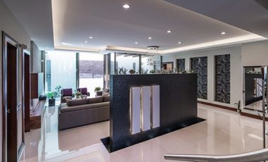 Excelente Casa en Olivos Residencial