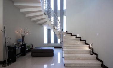 Excelente Casa en Olivos Residencial