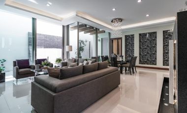 Excelente Casa en Olivos Residencial