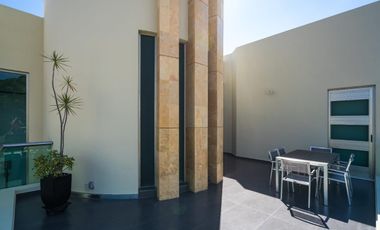 Excelente Casa en Olivos Residencial