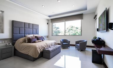 Excelente Casa en Olivos Residencial